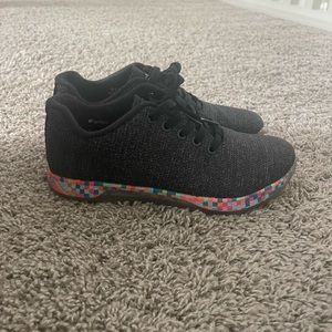 New No Bull size 8 sneakers